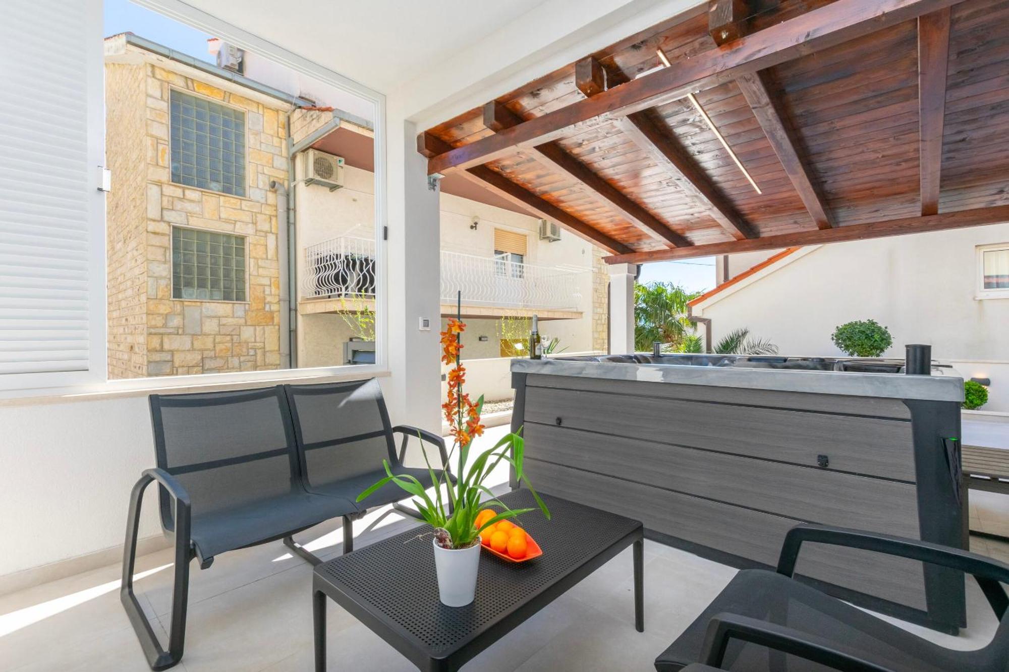 Apartment Dora Duće Eksteriør bilde