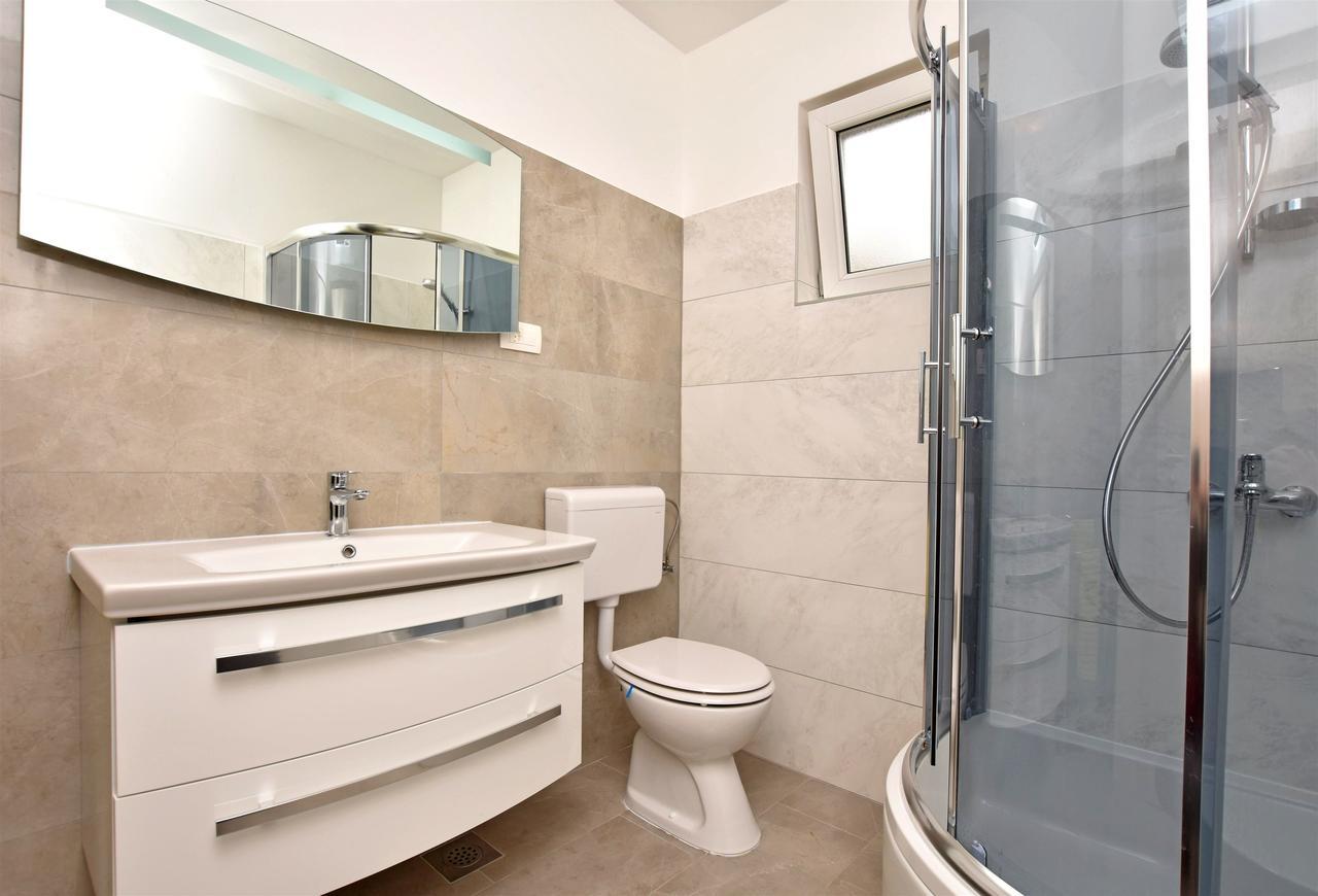 Apartment Dora Duće Eksteriør bilde
